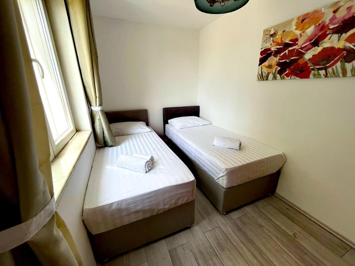 Apartment Gallery - View Of The Old Town & Free Parking Ragusa Esterno foto